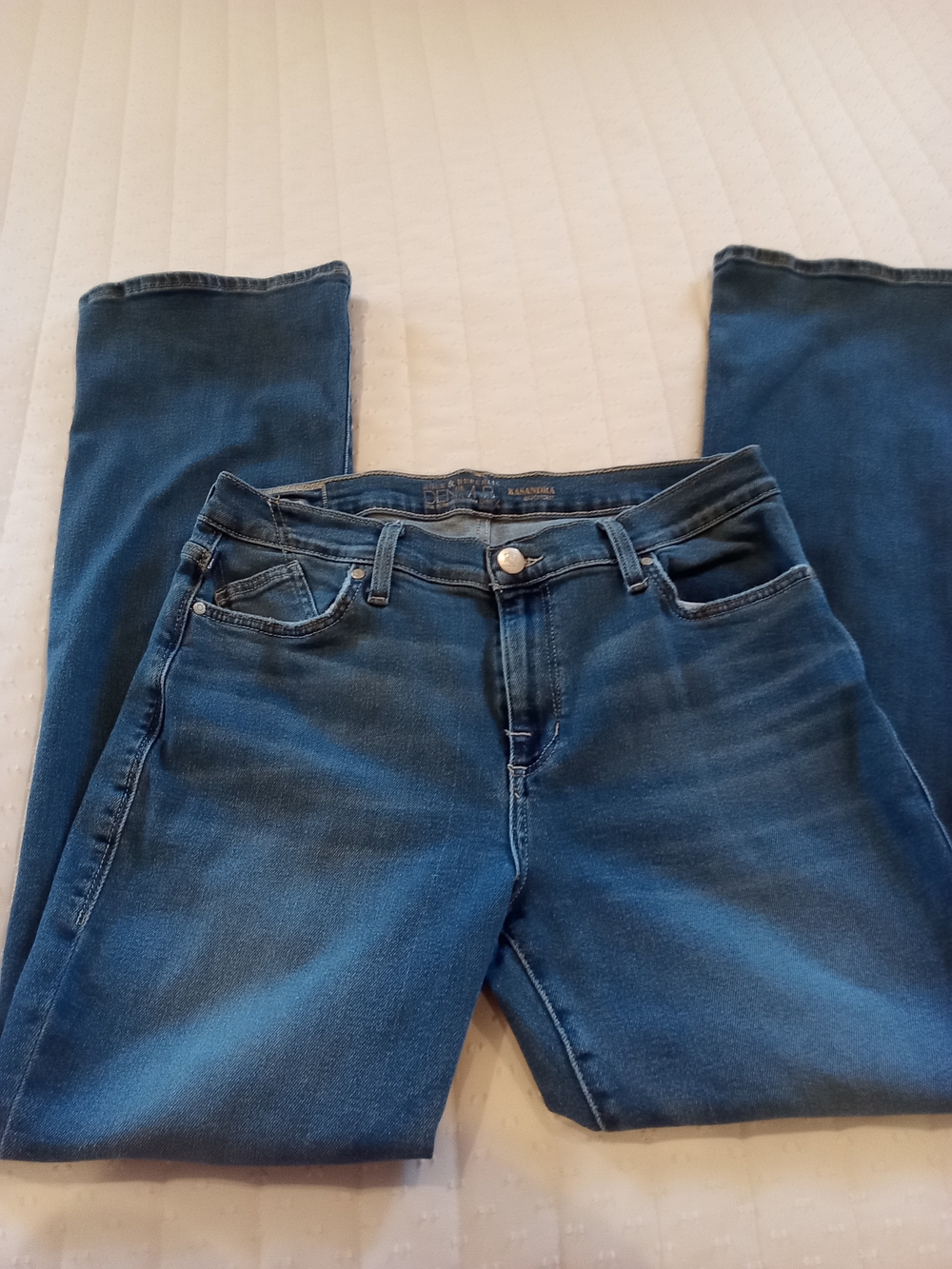 Rock & Republic Kasandra Midwash Blue Boot Cut Leg Denim Jeans Sz16L